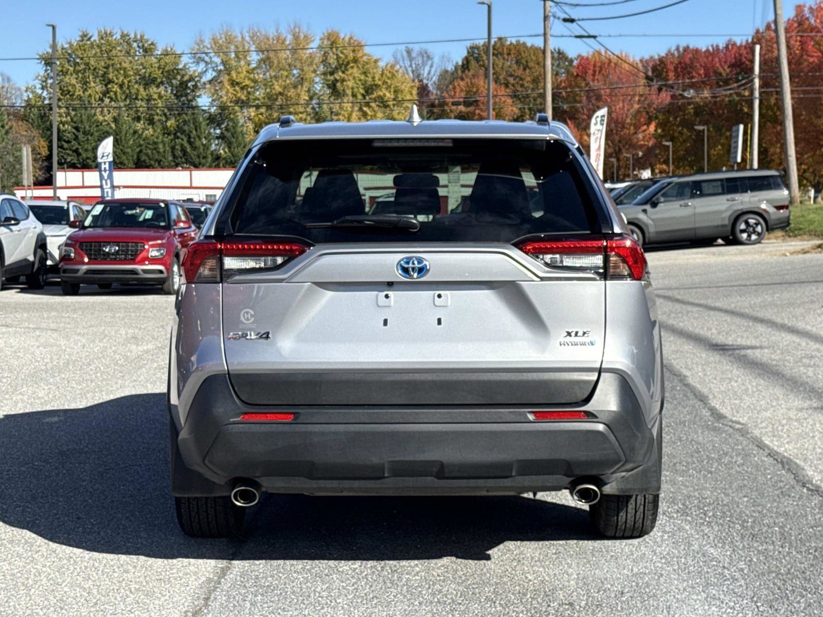 Used 2023 Toyota RAV4 XLE w/ Convenience Package image 26