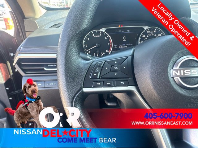 Used 2025 Nissan Altima 2.5 SV FWD image 17