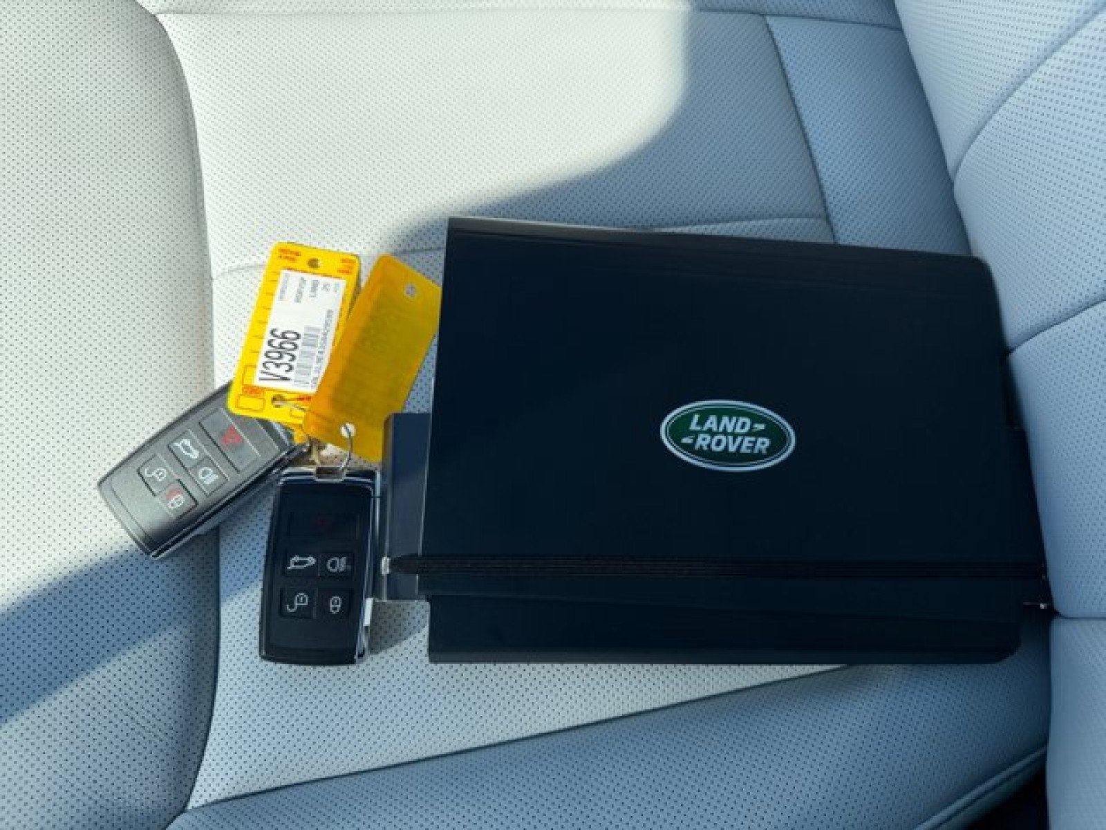 Certified 2025 Land Rover Range Rover Sport Dynamic SE AWD/4WD image 21