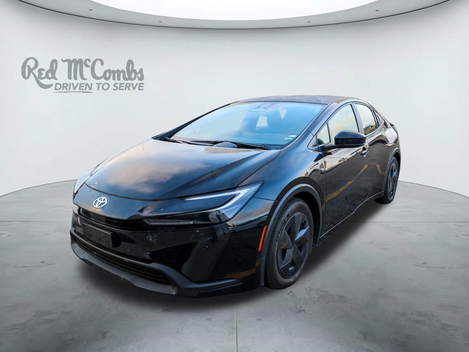 Used 2025 Toyota Prius LE FWD video 1