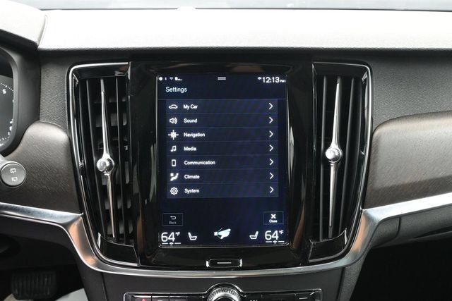 Used 2018 Volvo V90 T5 Cross Country w/ Plus Package AWD/4WD image 16