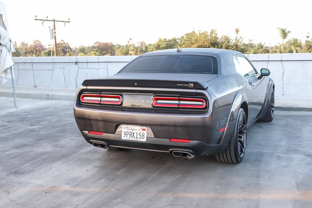 Used 2022 Dodge Challenger R/T Scat Pack RWD image 9