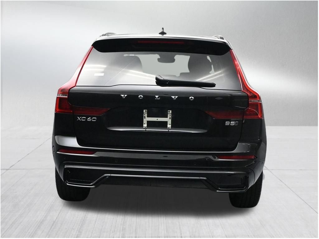 New 2026 Volvo XC60 B5 Plus AWD/4WD image 4