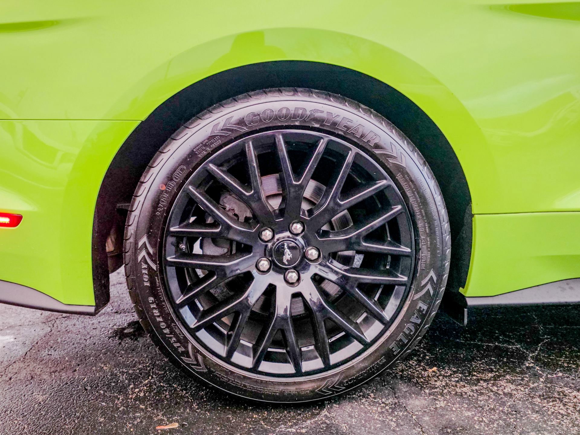 Used 2020 Ford Mustang GT Premium w/ GT Performance Package image 30