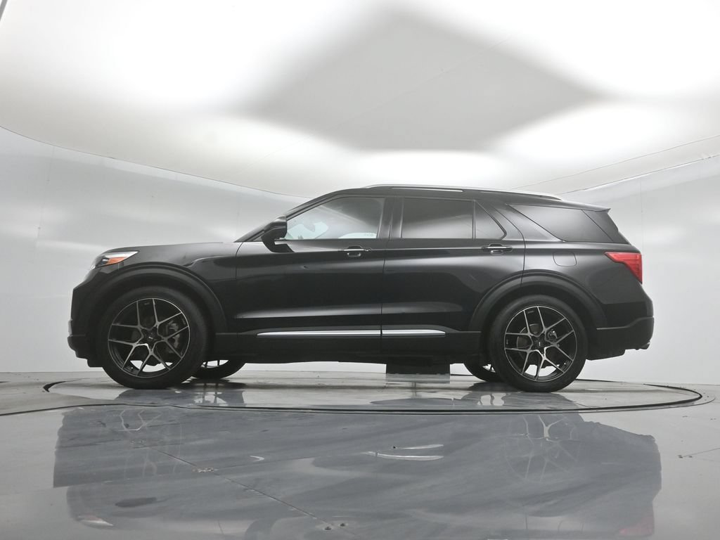 Certified 2022 Ford Explorer Limited w/ Equipment Group 301A RWD image 7