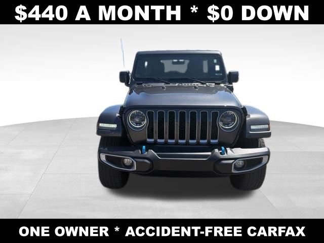 Used 2023 Jeep Wrangler Unlimited Sahara w/ Cold Weather Group image 8