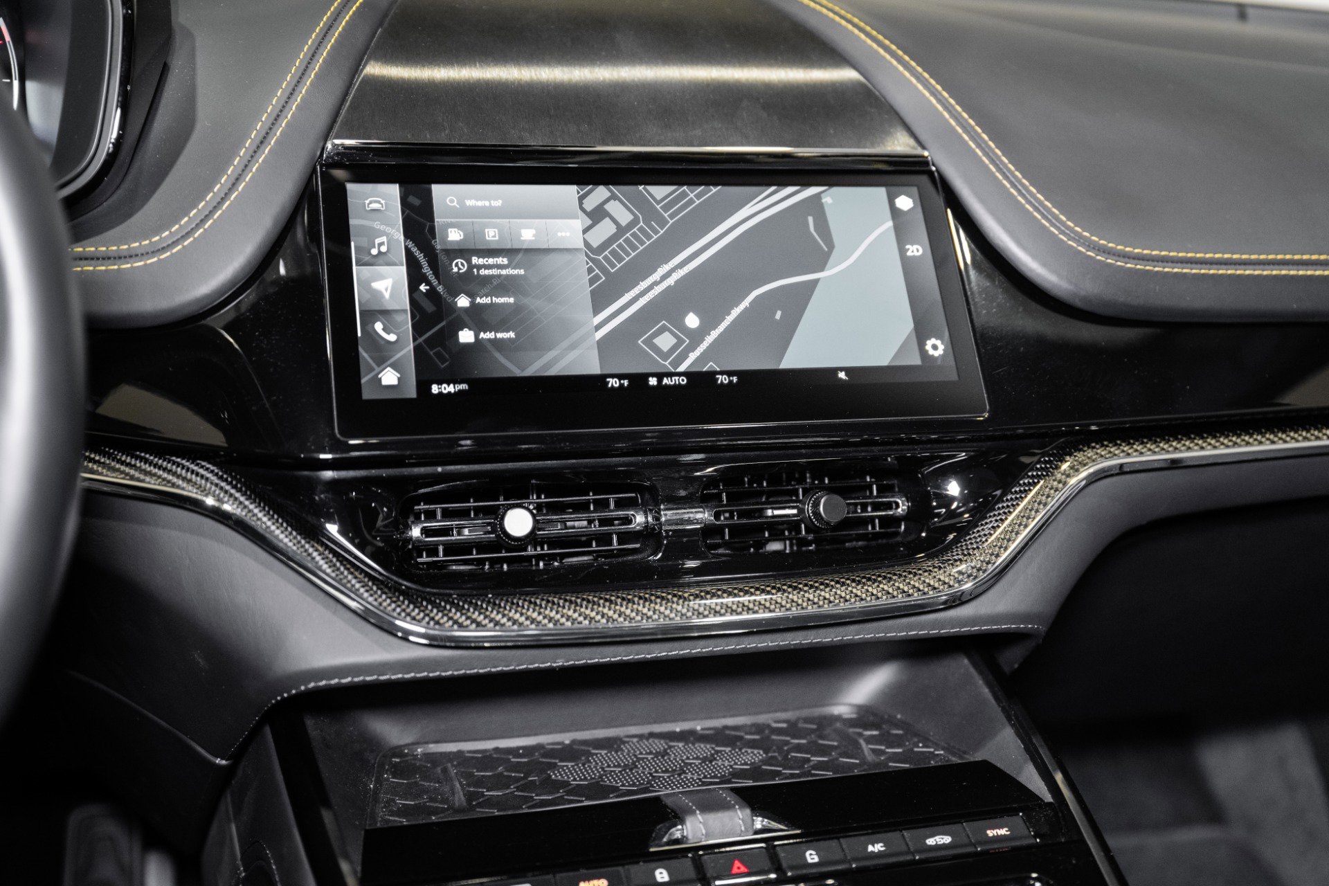 Used 2025 Aston Martin DBX 707 image 28
