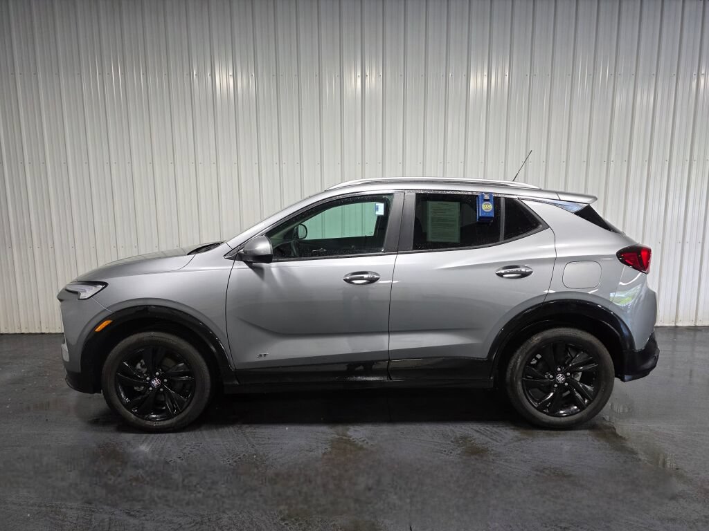 Used 2026 Buick Encore GX Sport Touring w/ Comfort Package AWD/4WD image 4