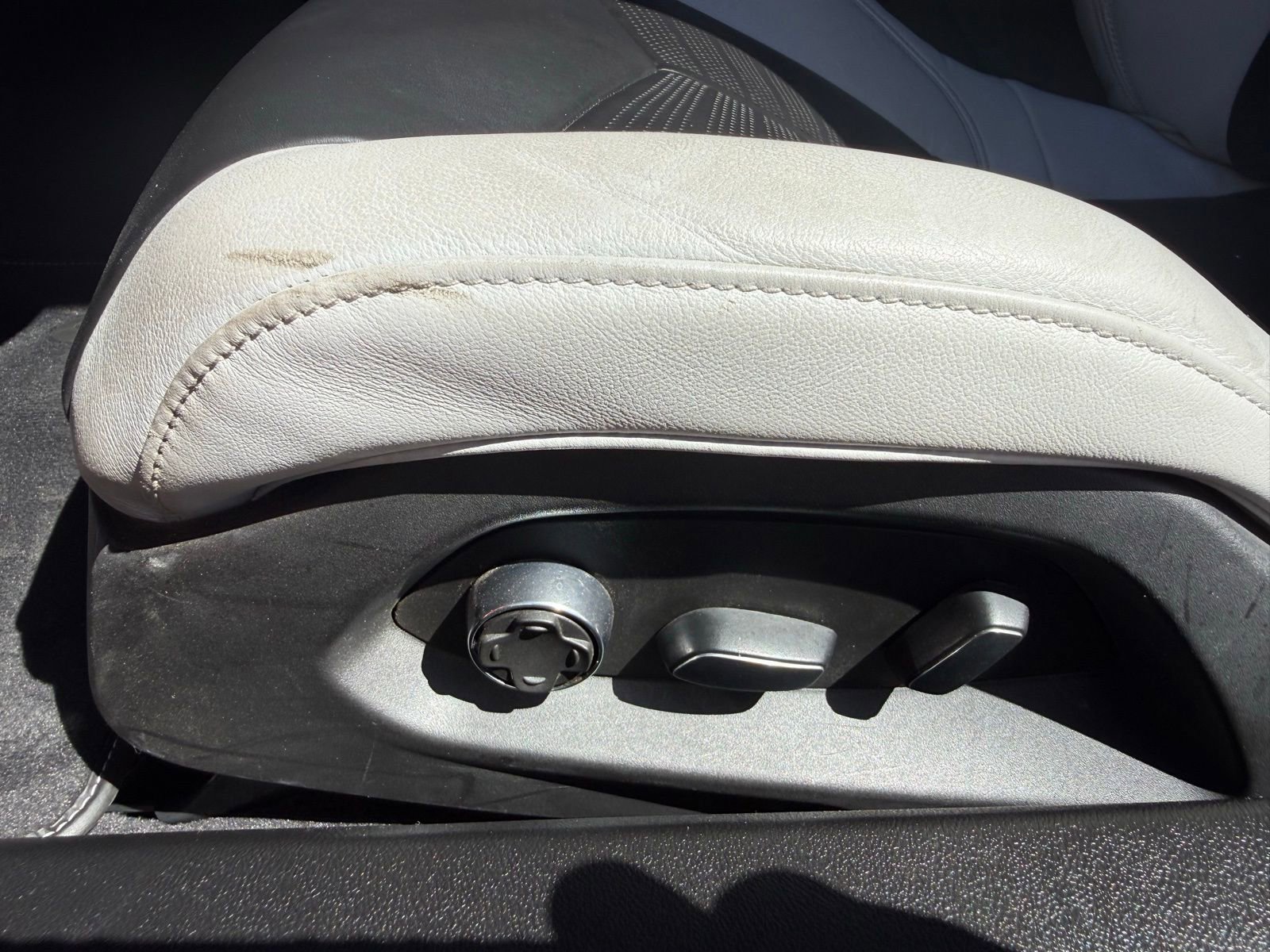 Used 2020 Chevrolet Corvette Stingray Preferred Cpe w/ 2LT Preferred Equipment Group image 32