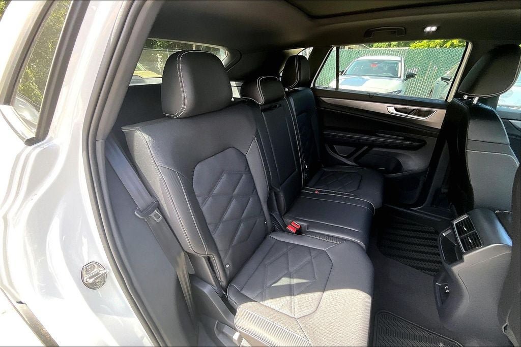 New 2026 Volkswagen Atlas Cross Sport SE FWD image 20