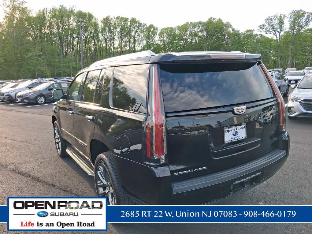 Used 2020 Cadillac Escalade Luxury w/ Escalade Sport Edition RWD image 14