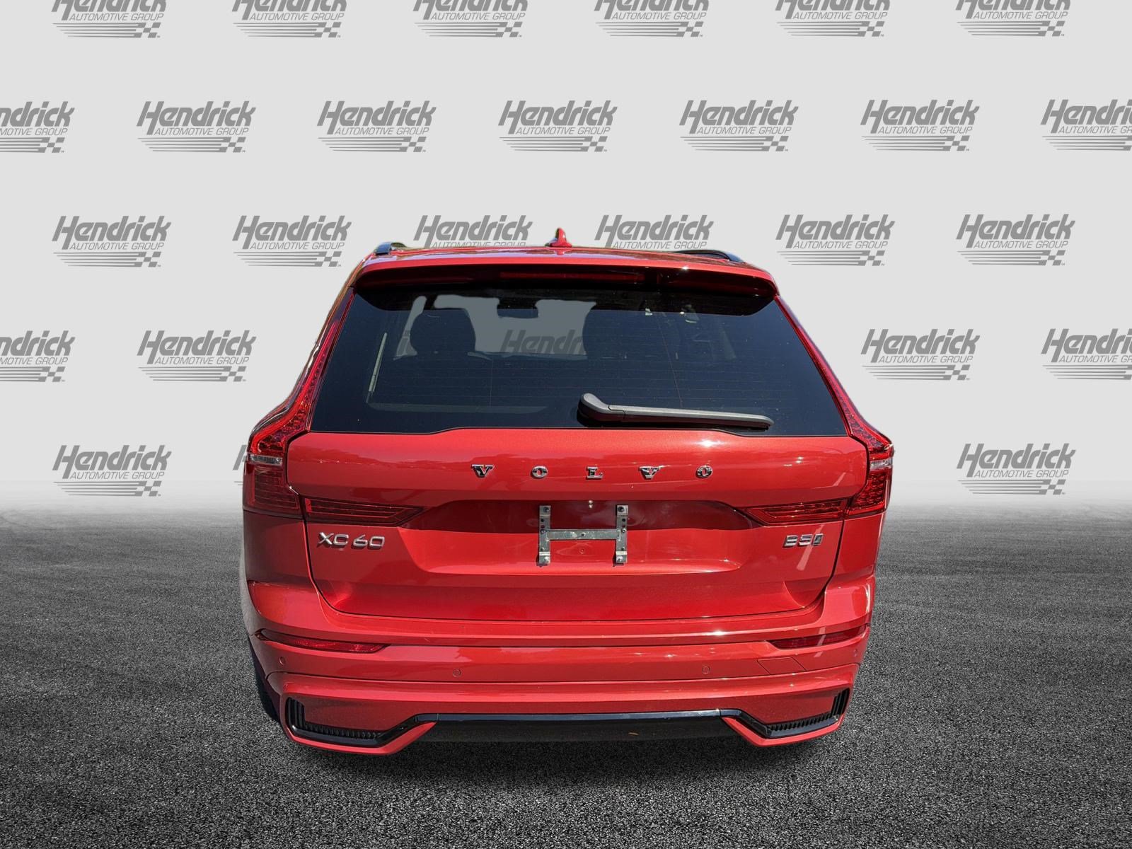 Certified 2024 Volvo XC60 B5 Core w/ Protection Package AWD/4WD image 3