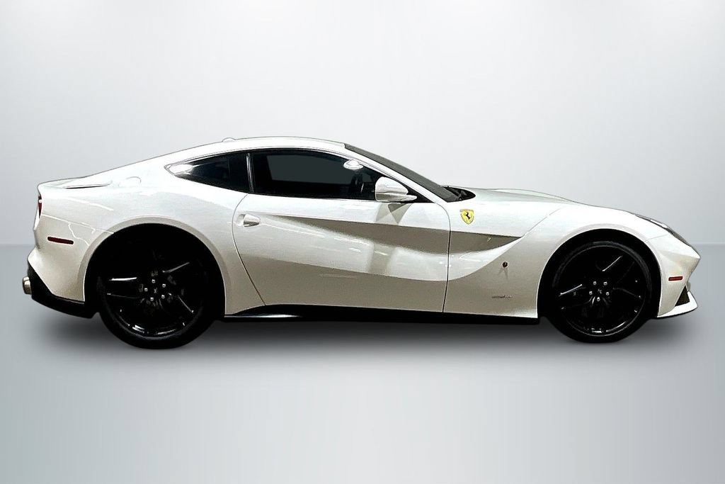Used 2016 Ferrari F12 Berlinetta RWD image 4