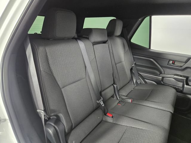 Used 2026 Toyota 4Runner SR5 AWD/4WD image 17