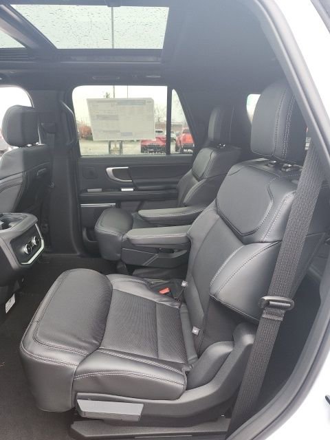 New 2025 Ford Expedition Platinum w/ Stealth Performance Package image 30