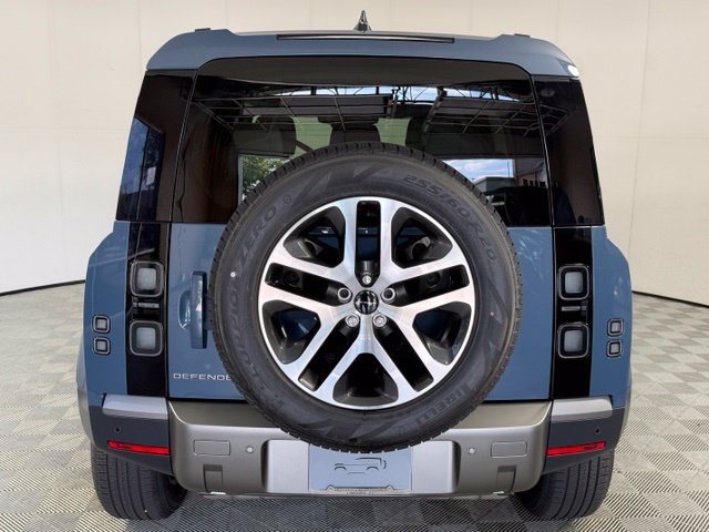 New 2026 Land Rover Defender 110 S AWD/4WD image 7