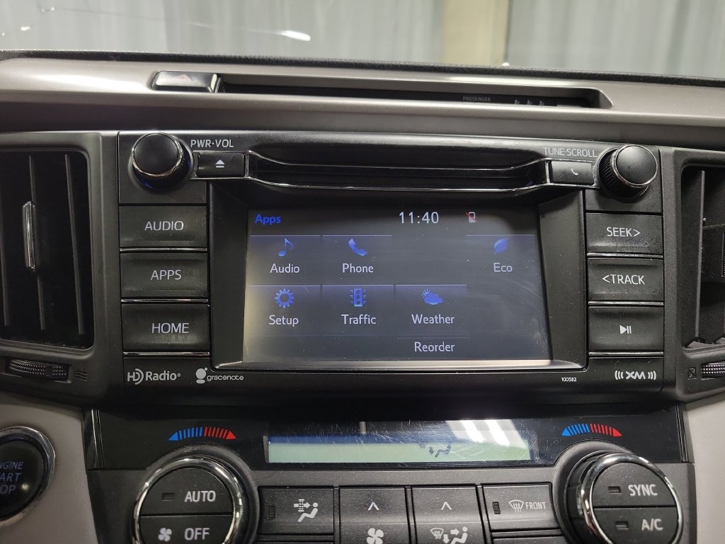 Used 2018 Toyota RAV4 XLE AWD/4WD image 23