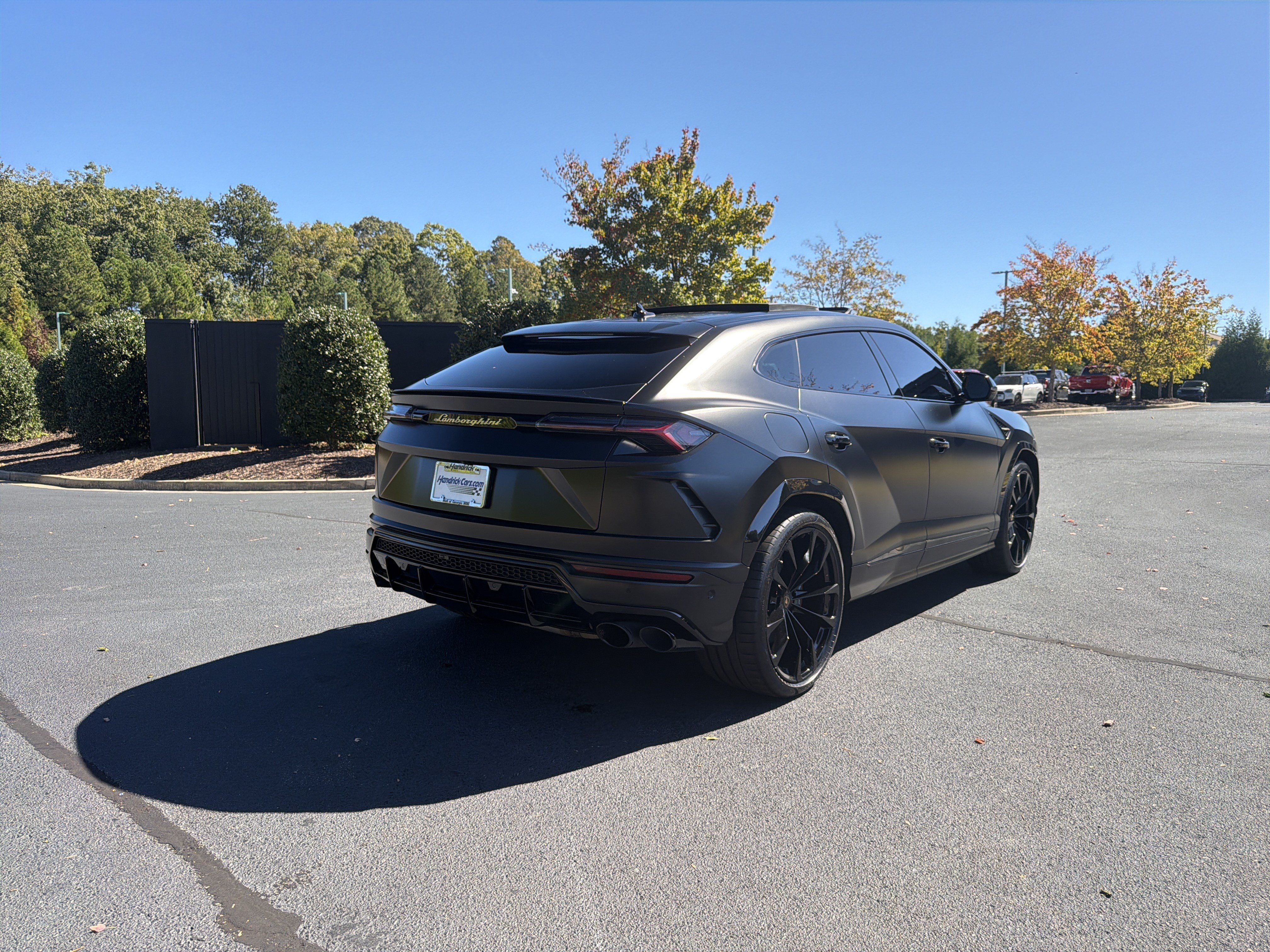 Used 2020 Lamborghini Urus AWD/4WD image 3