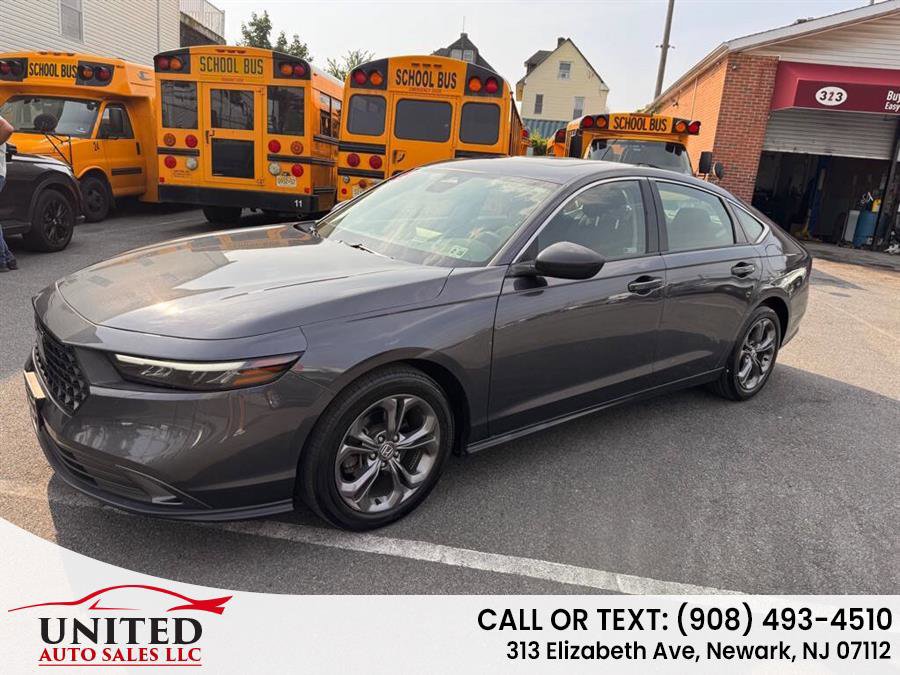 Used 2023 Honda Accord EX image 3