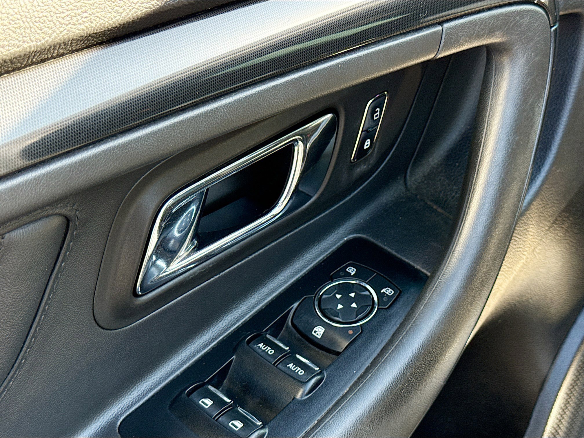 Used 2013 Ford Taurus SHO AWD/4WD image 7