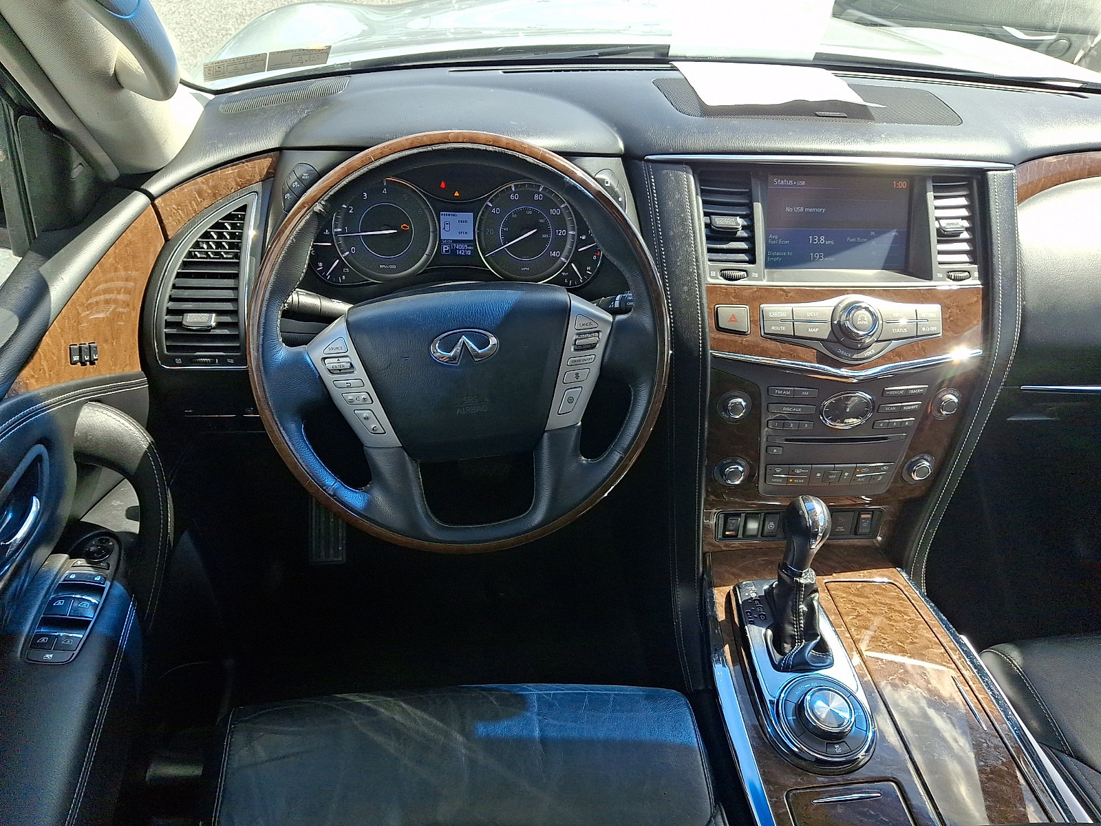 Used 2017 INFINITI QX80 4WD w/ Driver Assistance Package image 12