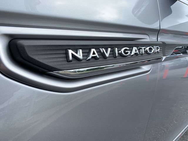 Used 2024 Lincoln Navigator L Reserve AWD/4WD image 40