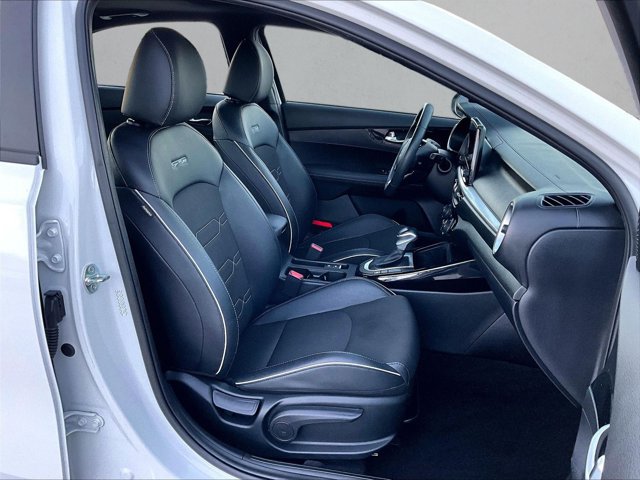 Used 2024 Kia Forte GT-Line w/ GT-Line Premium Package FWD image 9