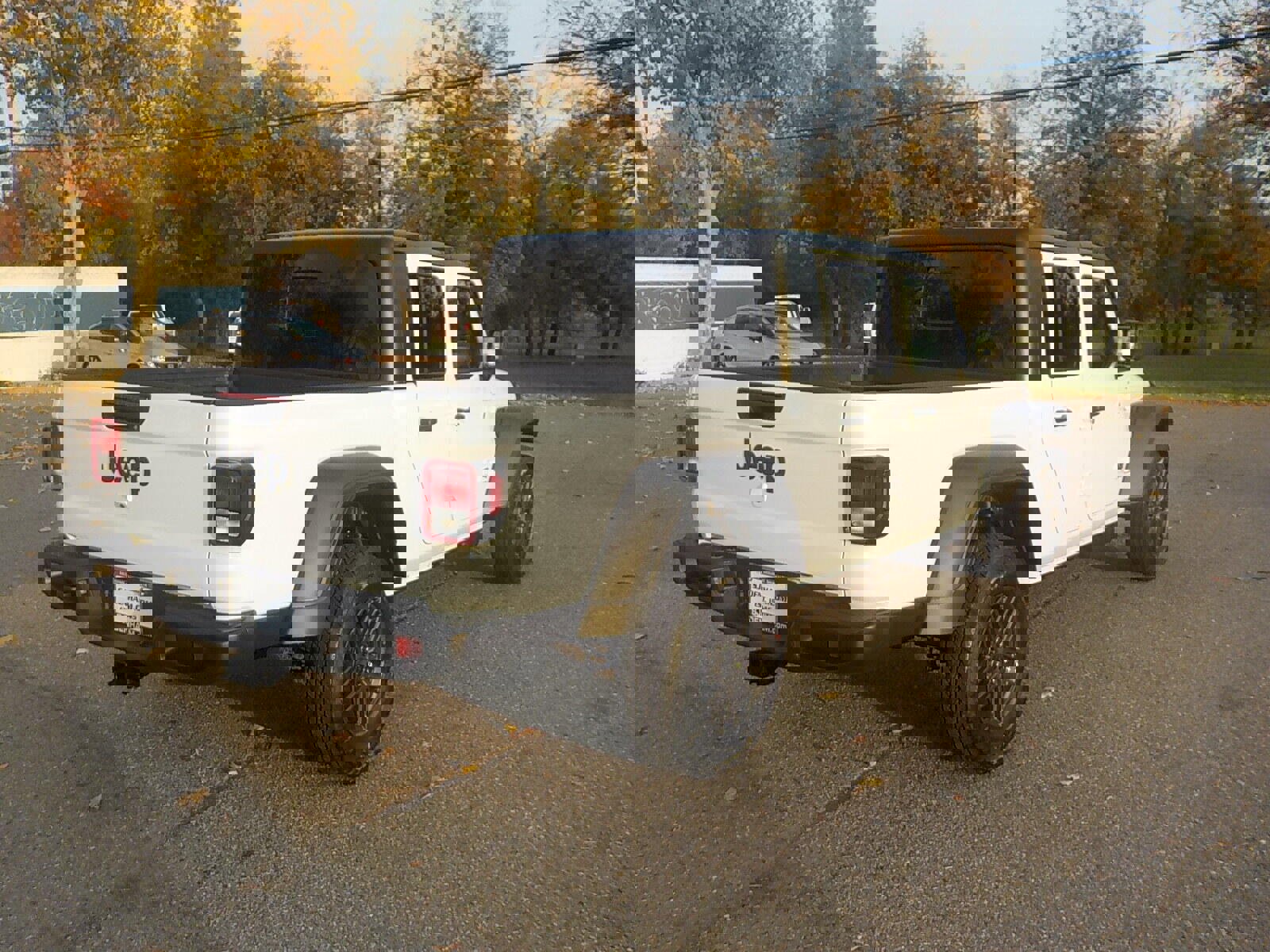 New 2026 Jeep Gladiator Sport image 3