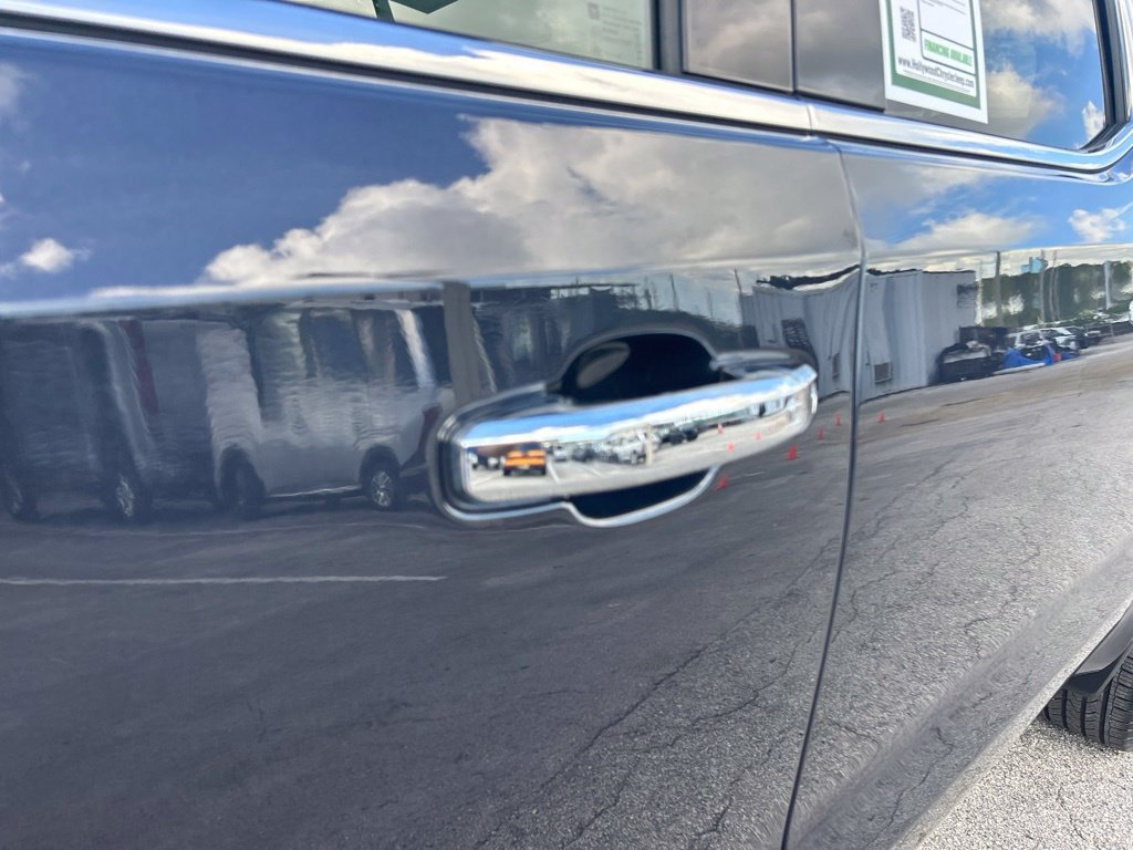 Used 2025 GMC Sierra 1500 SLT RWD image 22