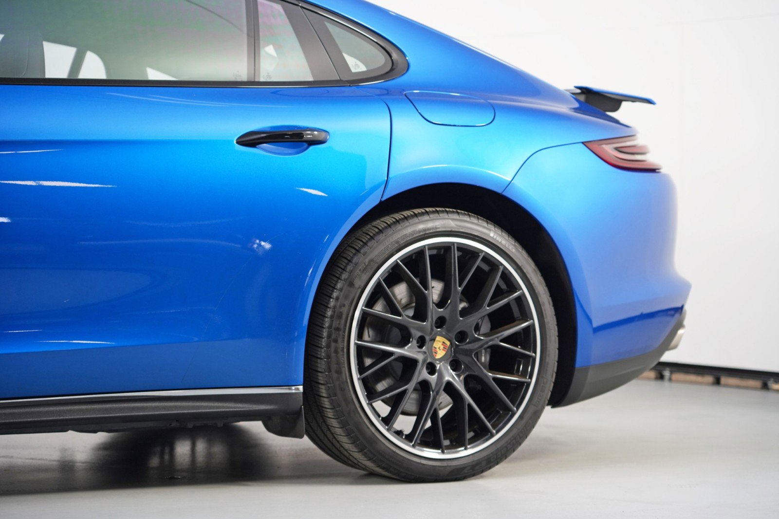 Used 2019 Porsche Panamera 4 Executive w/ Premium Package Plus image 59