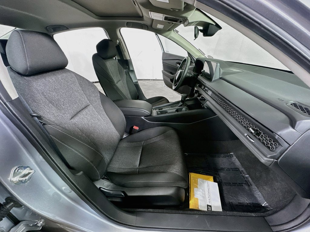 Used 2026 Honda Accord SE image 14