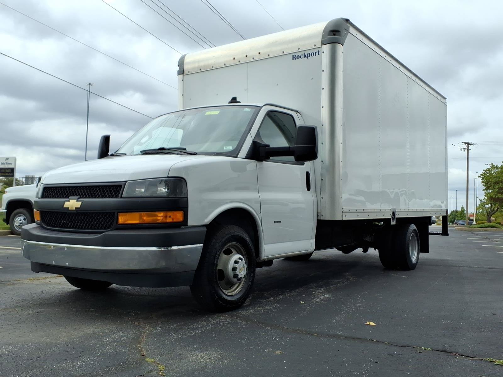 Used 2023 Chevrolet Express 3500 w/ Power Convenience Package RWD image 2