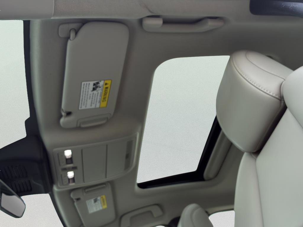 Used 2025 MAZDA MAZDA3 s image 21