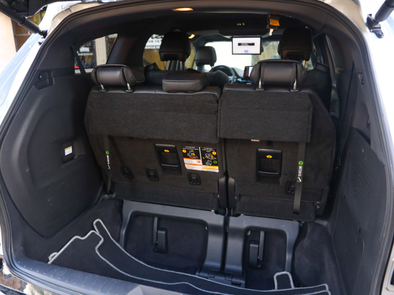 Used 2023 Toyota Sienna XSE image 26