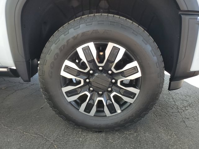 Used 2026 GMC Sierra 2500 Denali Ultimate AWD/4WD image 5