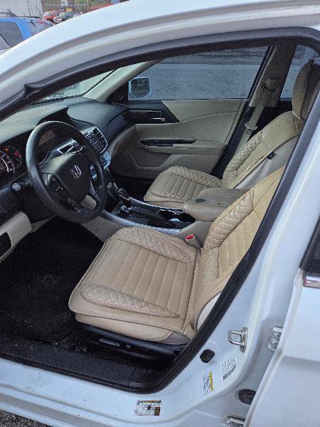 Used 2015 Honda Accord EX image 7