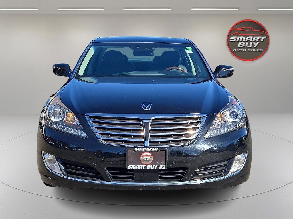 Used 2014 Hyundai Equus Signature RWD image 3