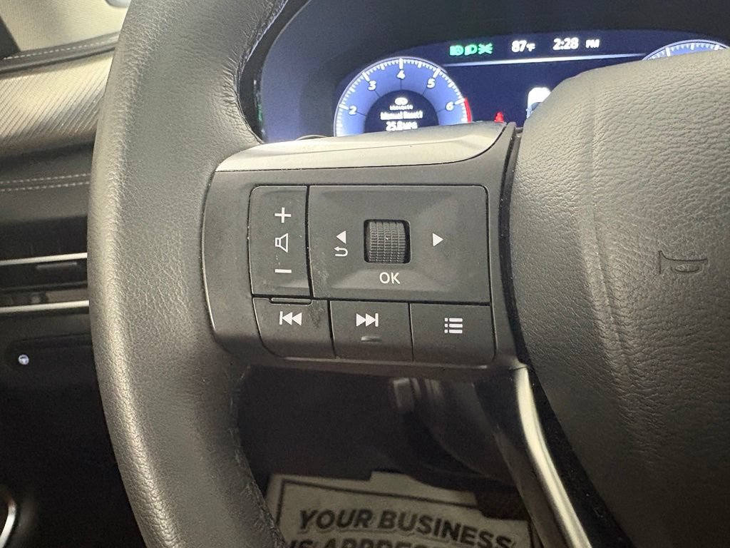 Used 2025 INFINITI QX60 Luxe FWD image 25