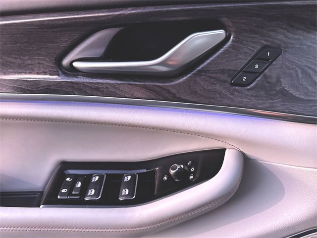 Used 2023 Jeep Grand Cherokee Overland image 24