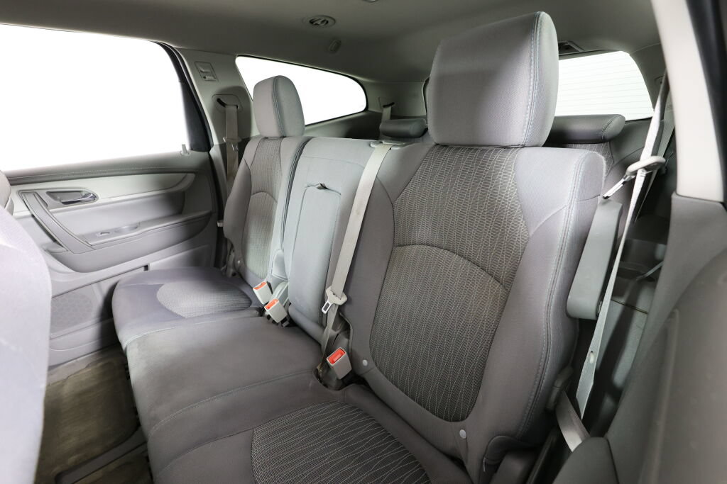 Used 2014 Chevrolet Traverse LS FWD image 15