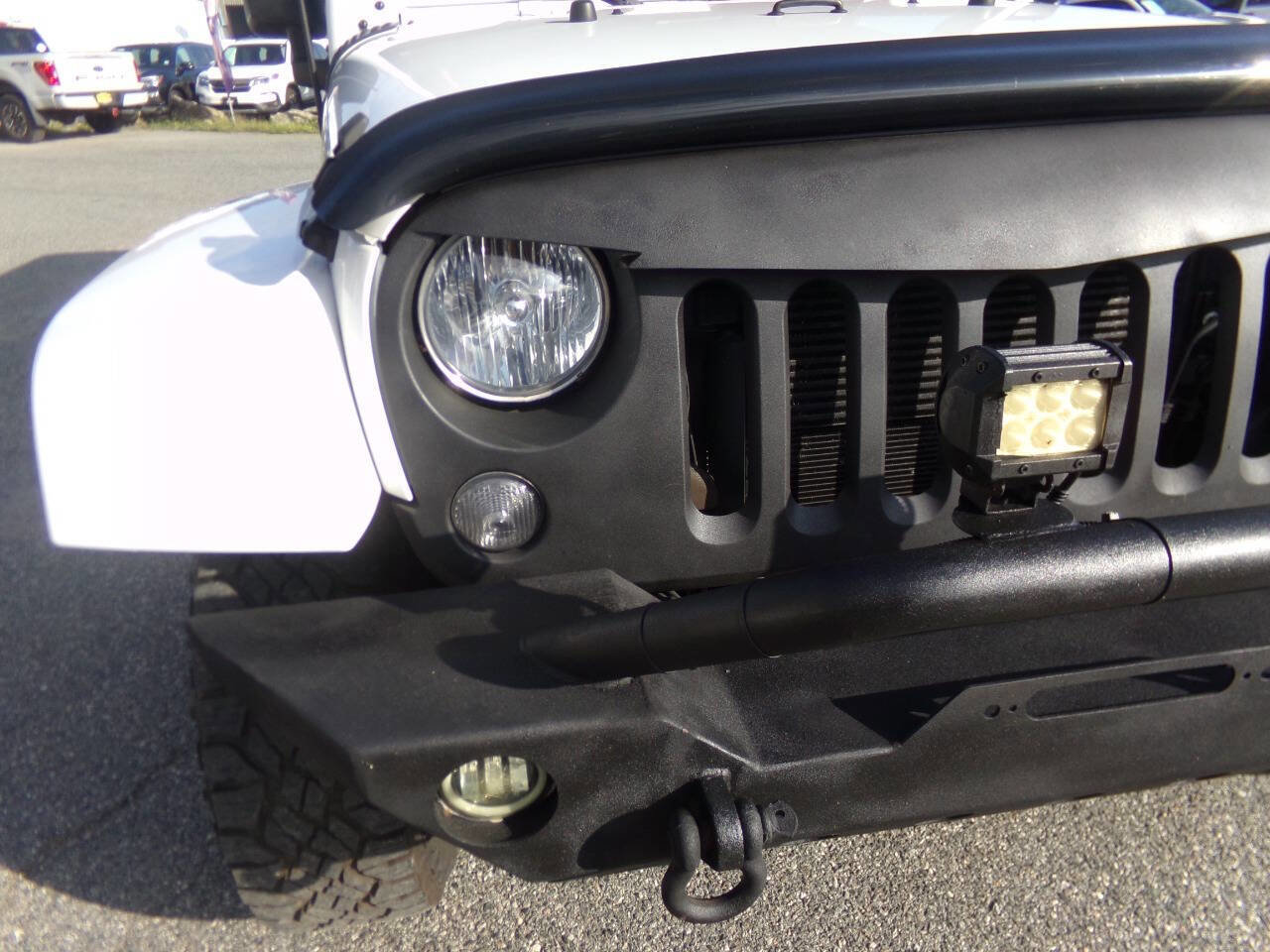 Used 2017 Jeep Wrangler Unlimited Sahara image 4
