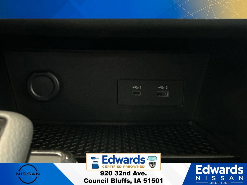 Used 2025 Nissan Pathfinder Rock Creek AWD/4WD image 32