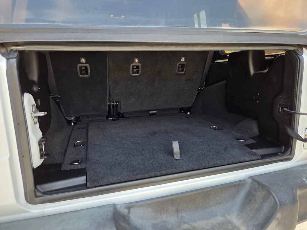 Used 2019 Jeep Wrangler Unlimited Sport AWD/4WD image 9