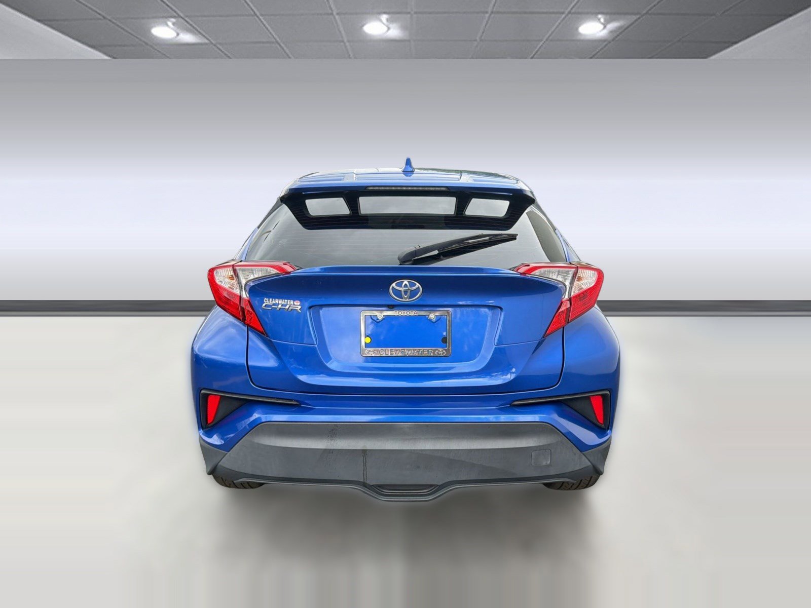 Used 2019 Toyota C-HR XLE FWD image 10