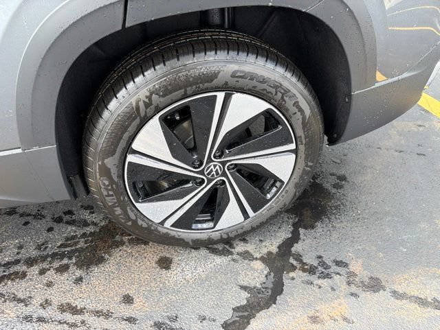 New 2026 Volkswagen Taos SE AWD/4WD image 12