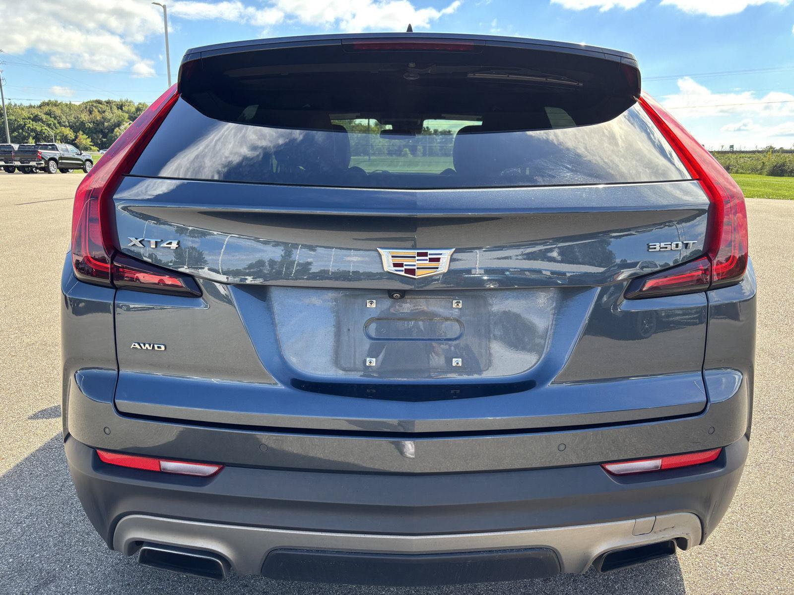 Used 2020 Cadillac XT4 Premium Luxury AWD/4WD image 4
