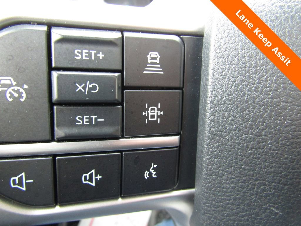 Used 2024 Ford Expedition Limited image 15