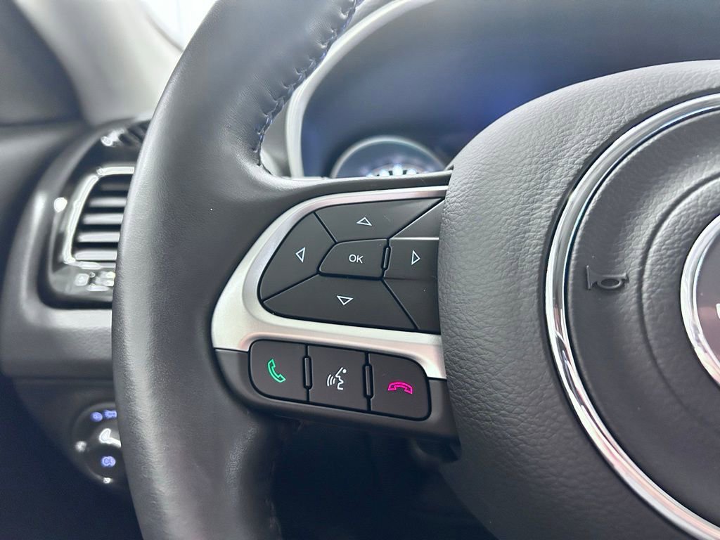 Used 2020 Jeep Compass Latitude image 10