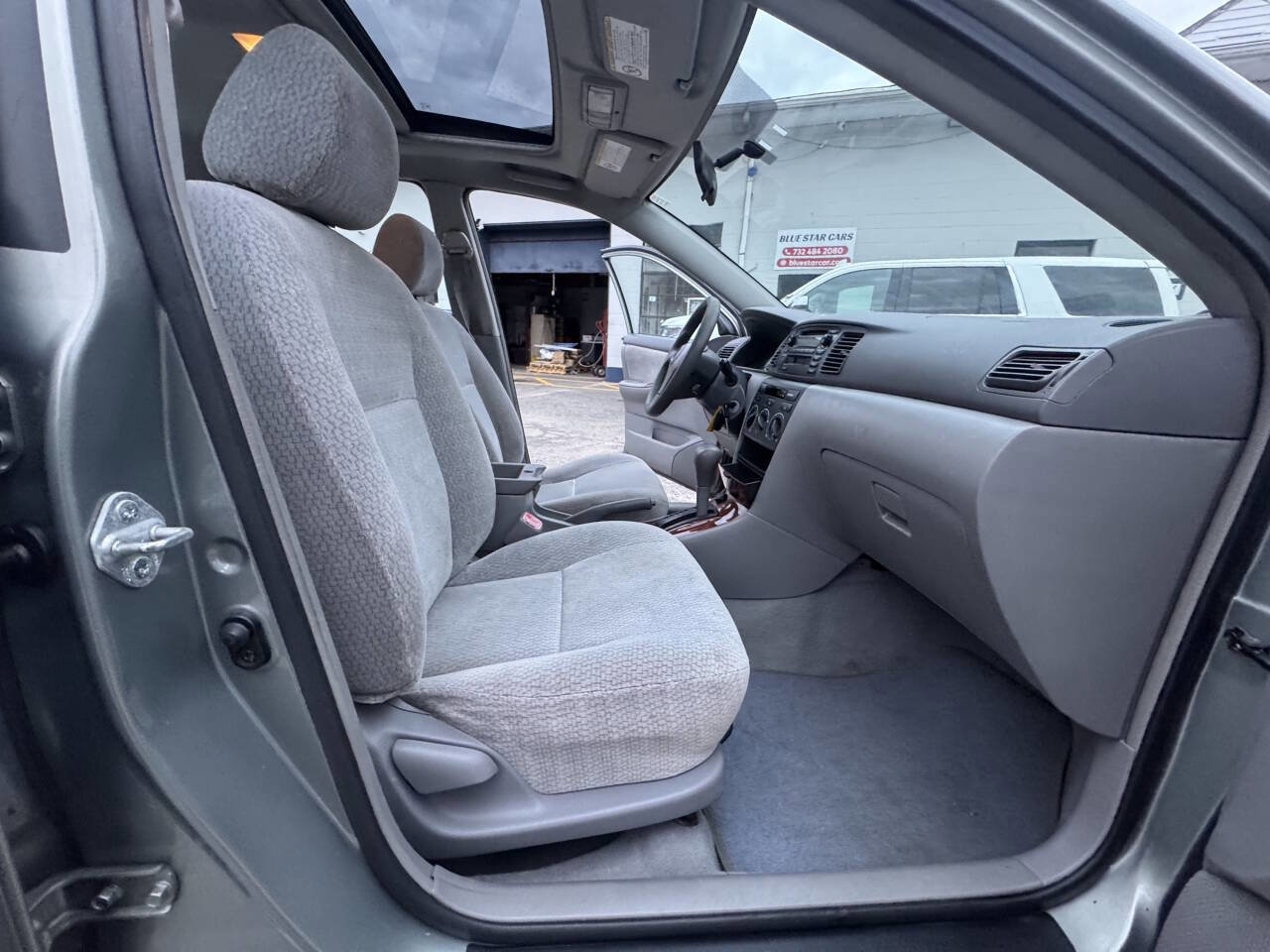 Used 2004 Toyota Corolla CE image 40