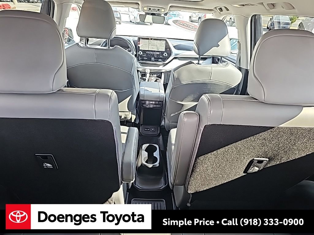 Used 2022 Toyota Highlander Platinum image 20